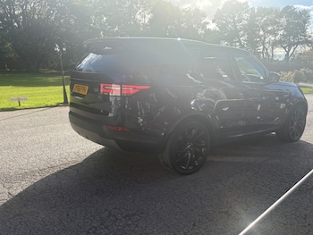 Used Land Rover Discovery 2018 for sale - 76057821: Photo