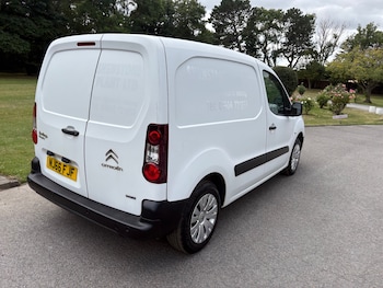 Used Citroen Berlingo 2016 for sale - 79335205: Photo