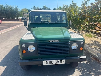 Used Land Rover Defender 90 1995 for sale - 79478052: Photo