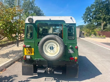 Used Land Rover Defender 90 1995 for sale - 79478052: Photo