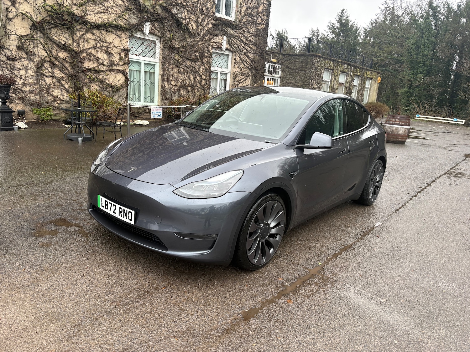 Used Tesla Model Y 2022 for sale - 77336904: Photo 1