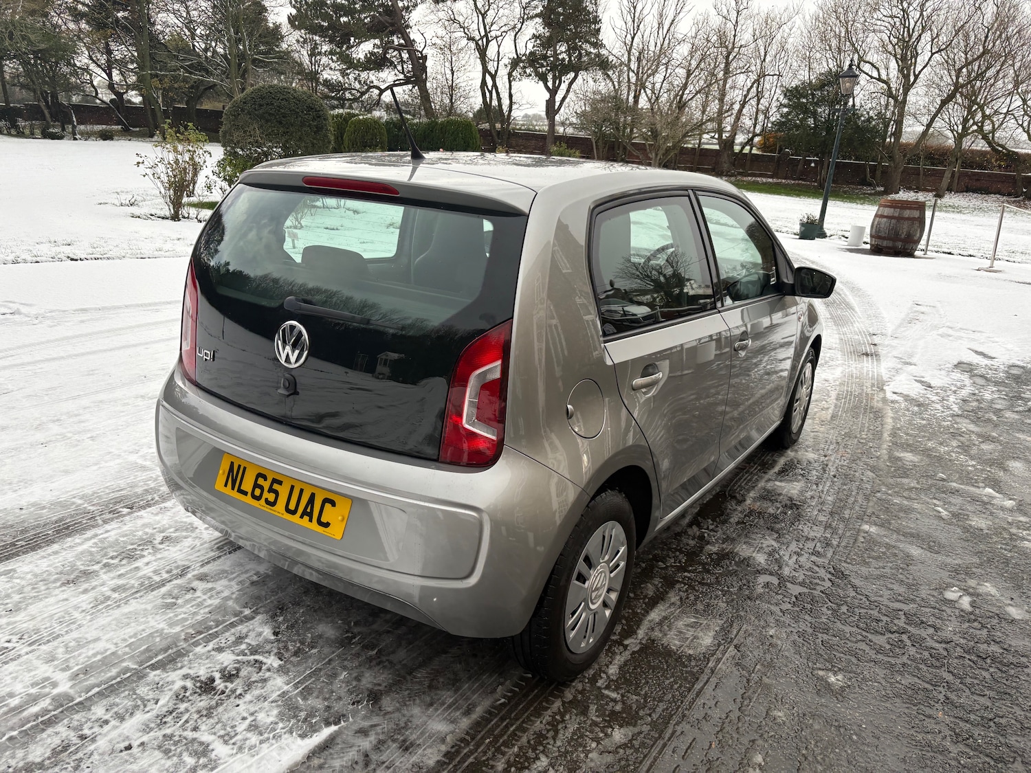 Used Volkswagen up! 2015 for sale - 76641594: Photo 4