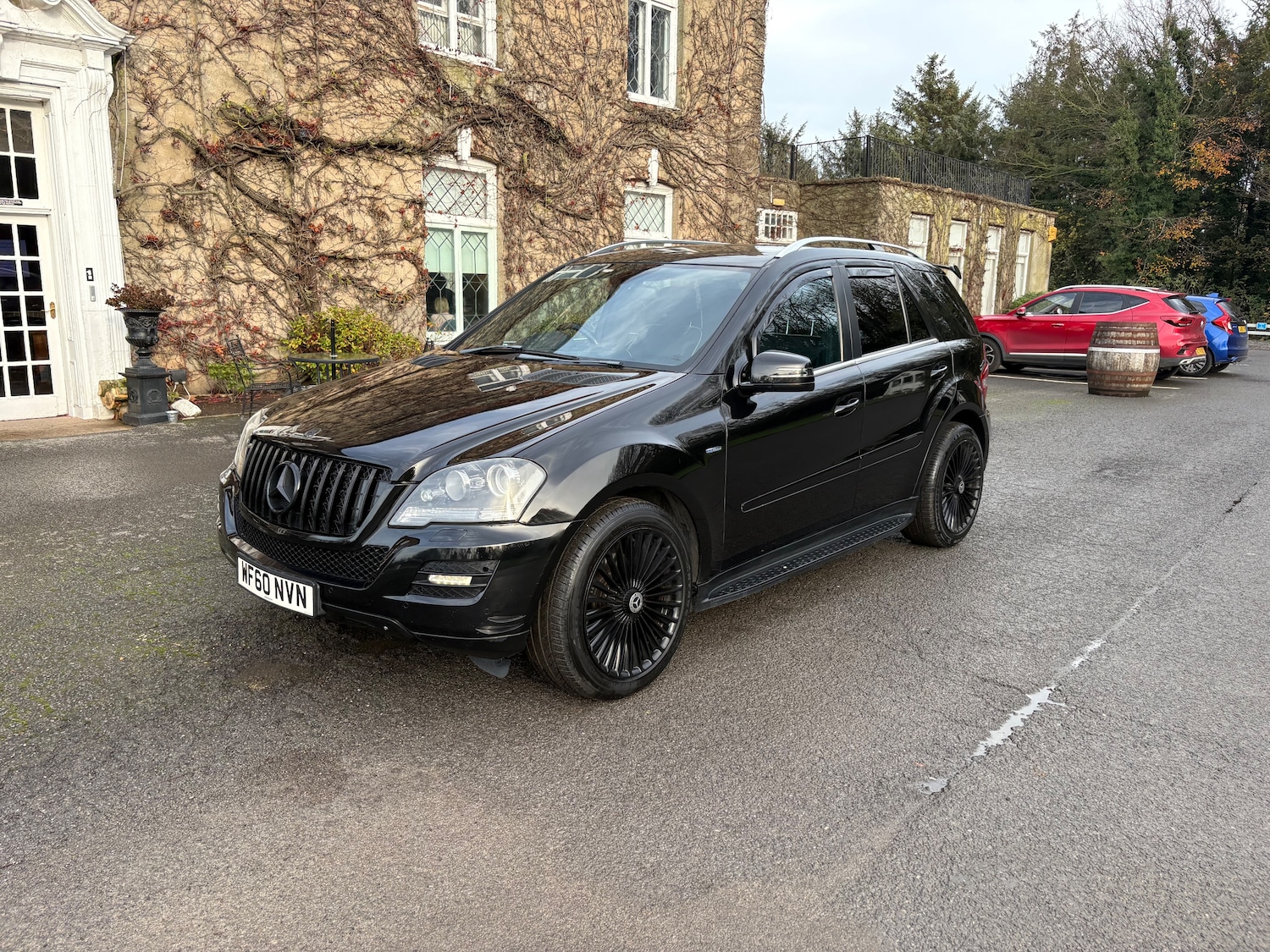 Used Mercedes-Benz M Class 2010 for sale - 76557786: Photo 1