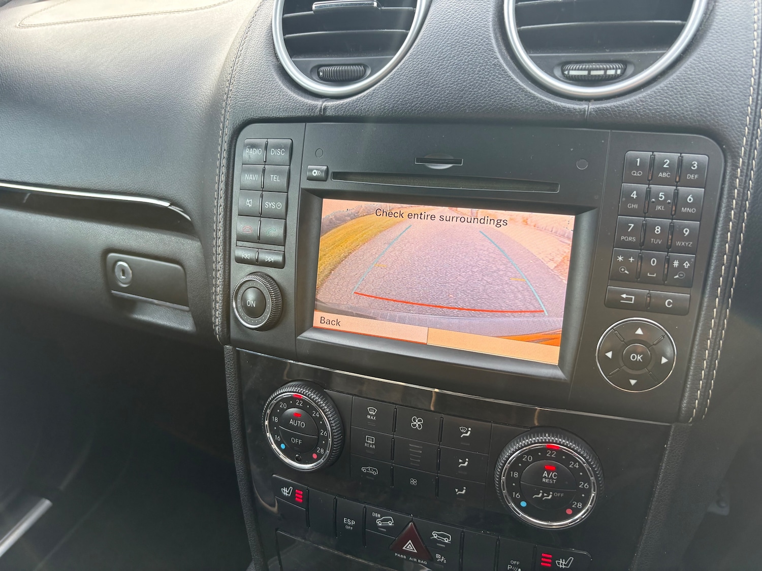 Used Mercedes-Benz M Class 2010 for sale - 76557786: Photo 21