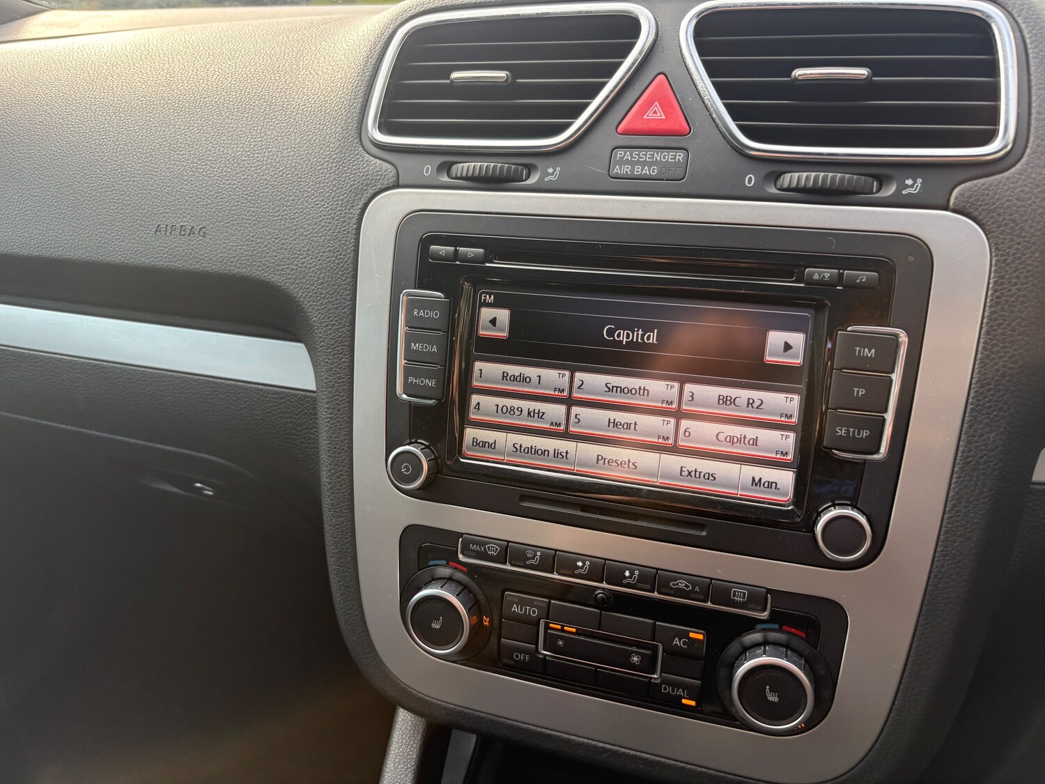 Used Volkswagen Scirocco 2010 for sale - 77764230: Photo 10