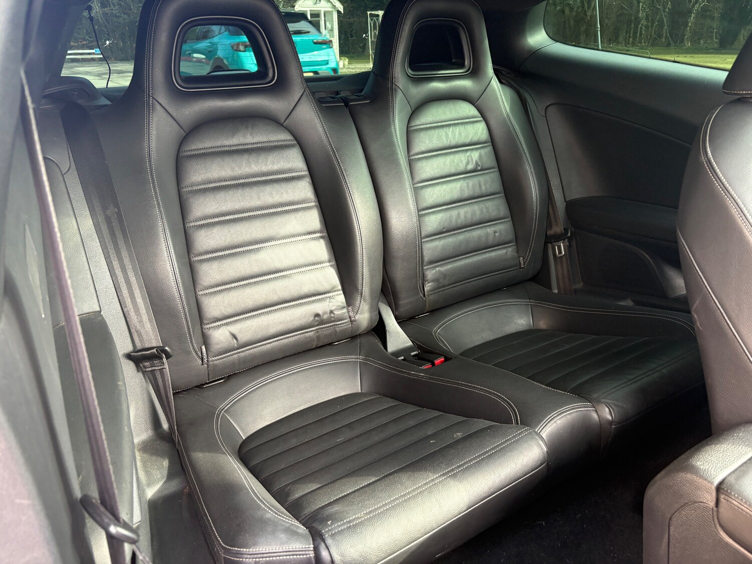 Used Volkswagen Scirocco 2010 for sale - 77764230: Photo 7