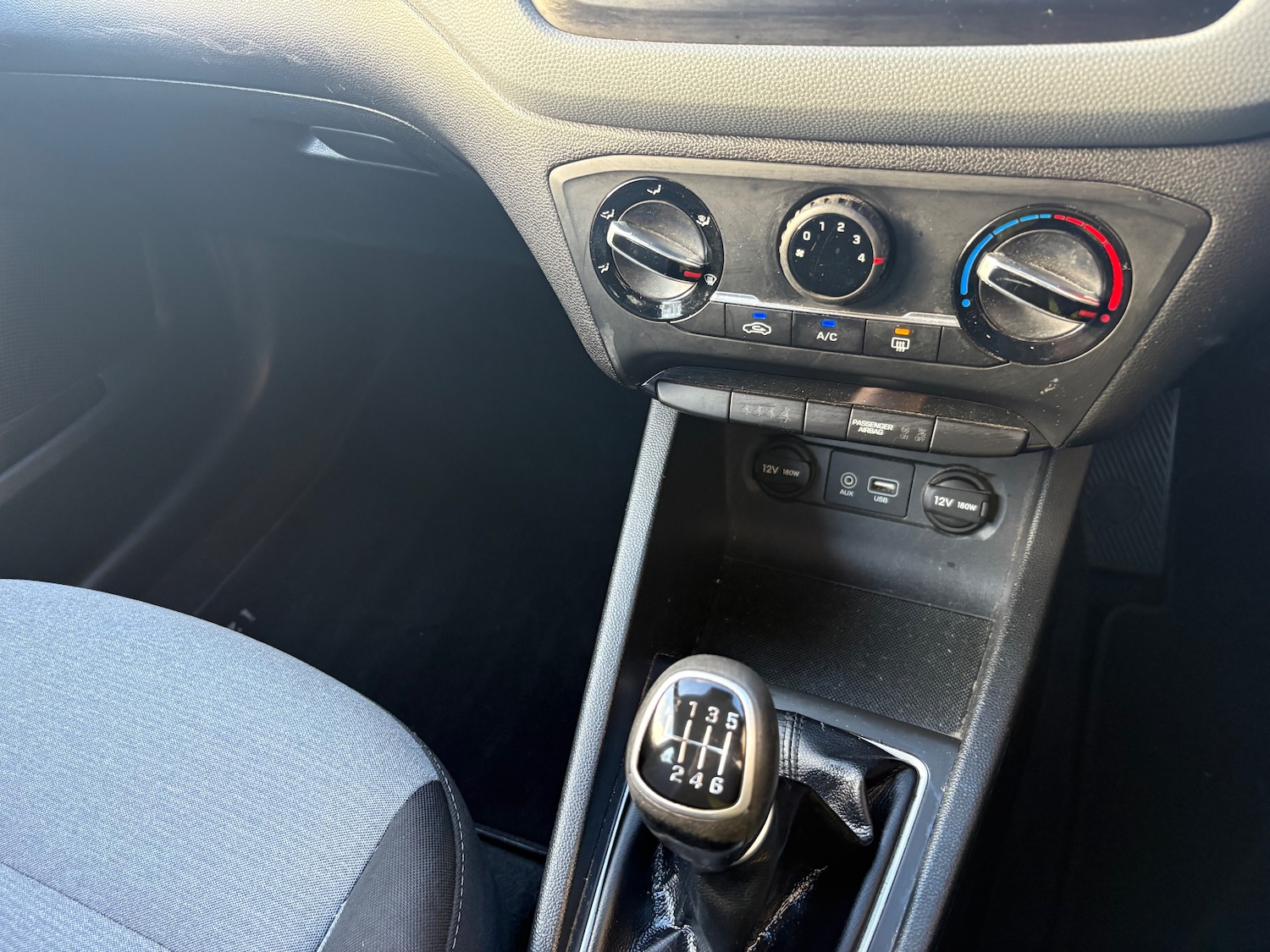 Used Hyundai i20 2016 for sale - 76534988: Photo 9