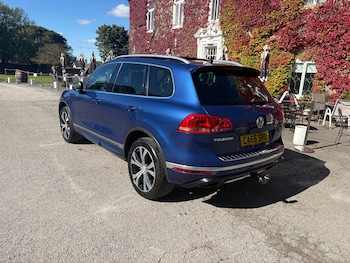 Used Volkswagen Touareg 2016 for sale - 76030267: Photo