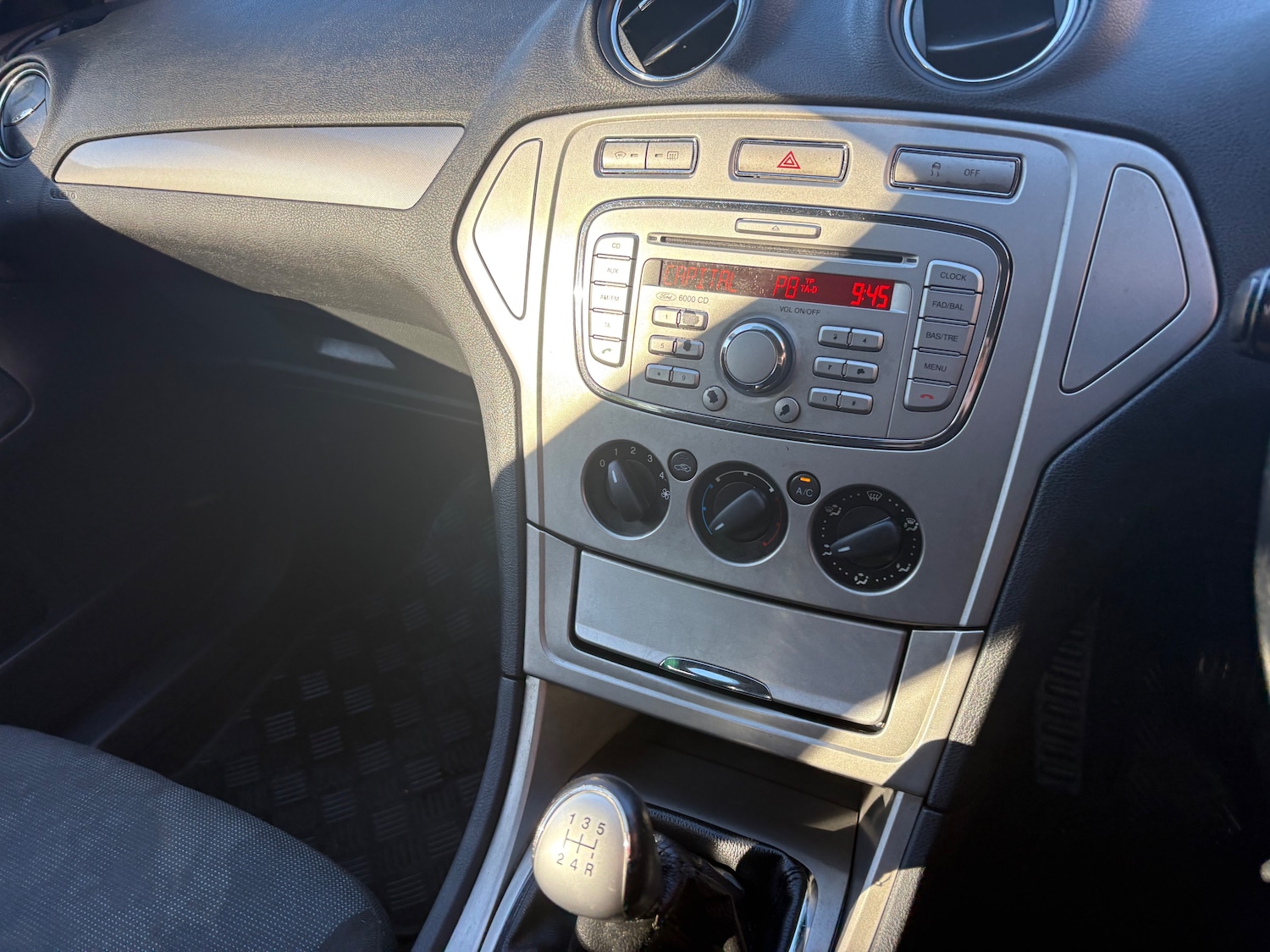 Used Ford Mondeo 2009 for sale - 76892315: Photo 11