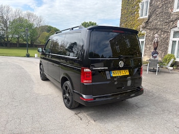 Used Volkswagen Transporter Shuttle 2019 for sale - 78509400: Photo