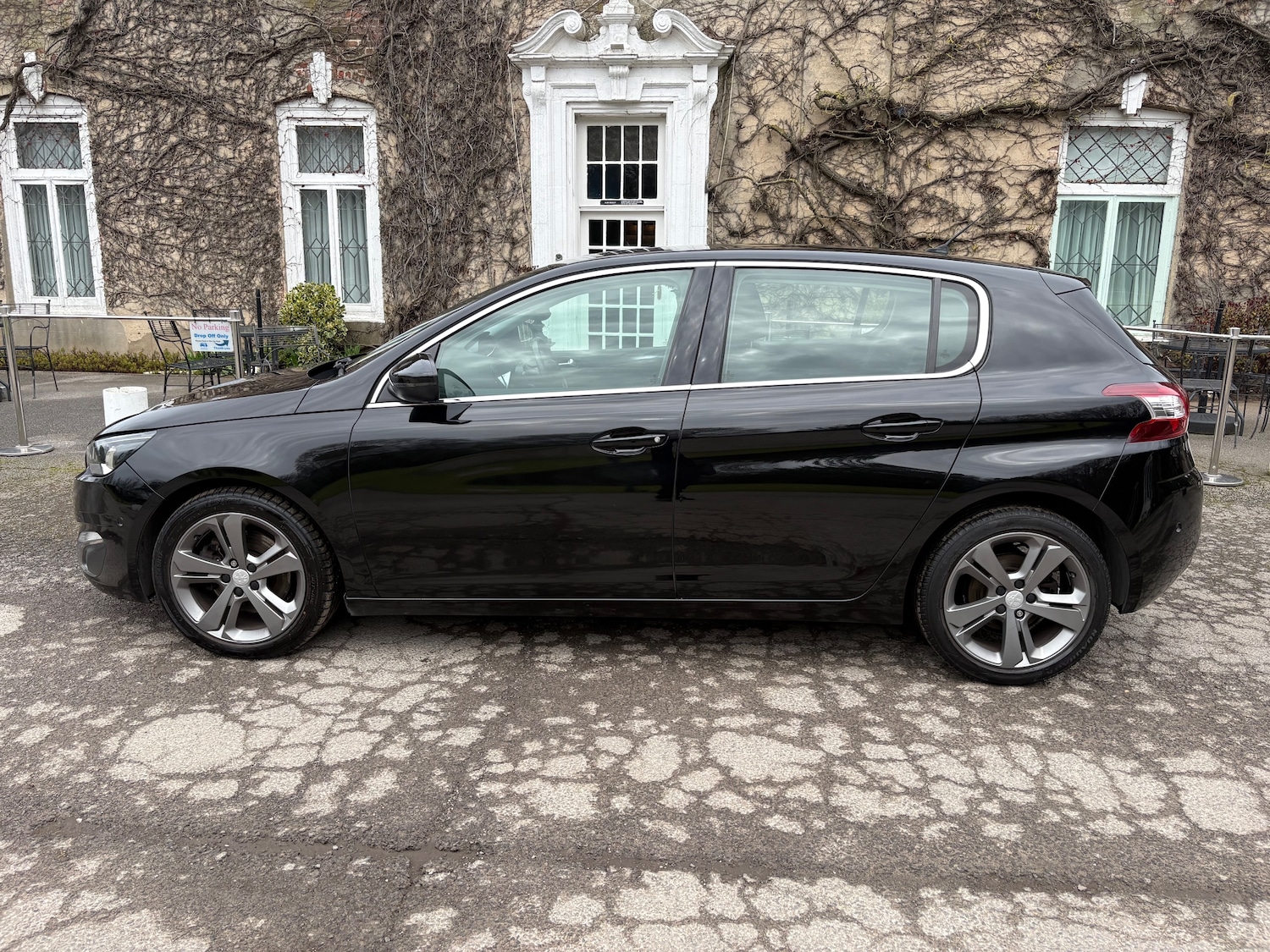 Used Peugeot 308 2015 for sale - 77904303: Photo 2