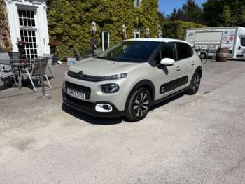 2017 (67) - 1.6 BlueHDi 100 Flair 5dr