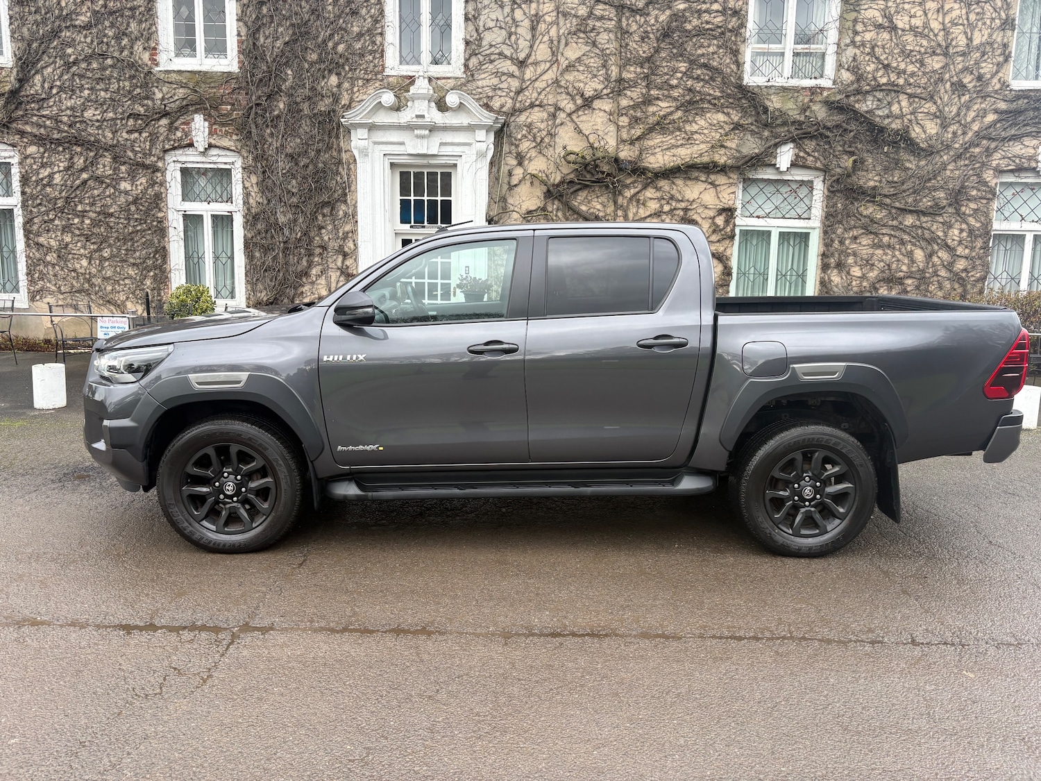 Used Toyota Hilux 2021 for sale - 77679732: Photo 2