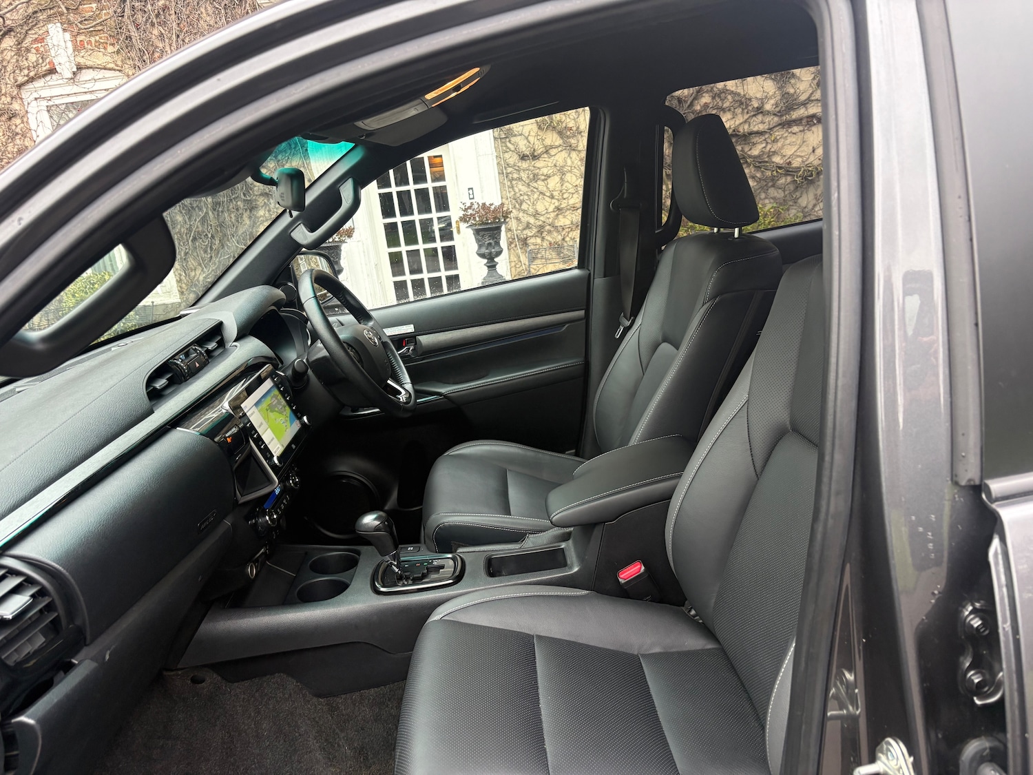 Used Toyota Hilux 2021 for sale - 77679732: Photo 8