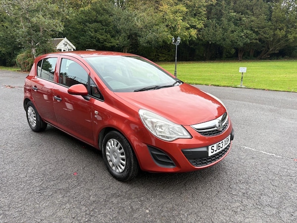 Used Vauxhall Corsa 2013 for sale - 76134001: Photo 2