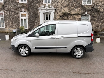 Used Ford Transit Courier 2017 for sale - 77775280: Photo