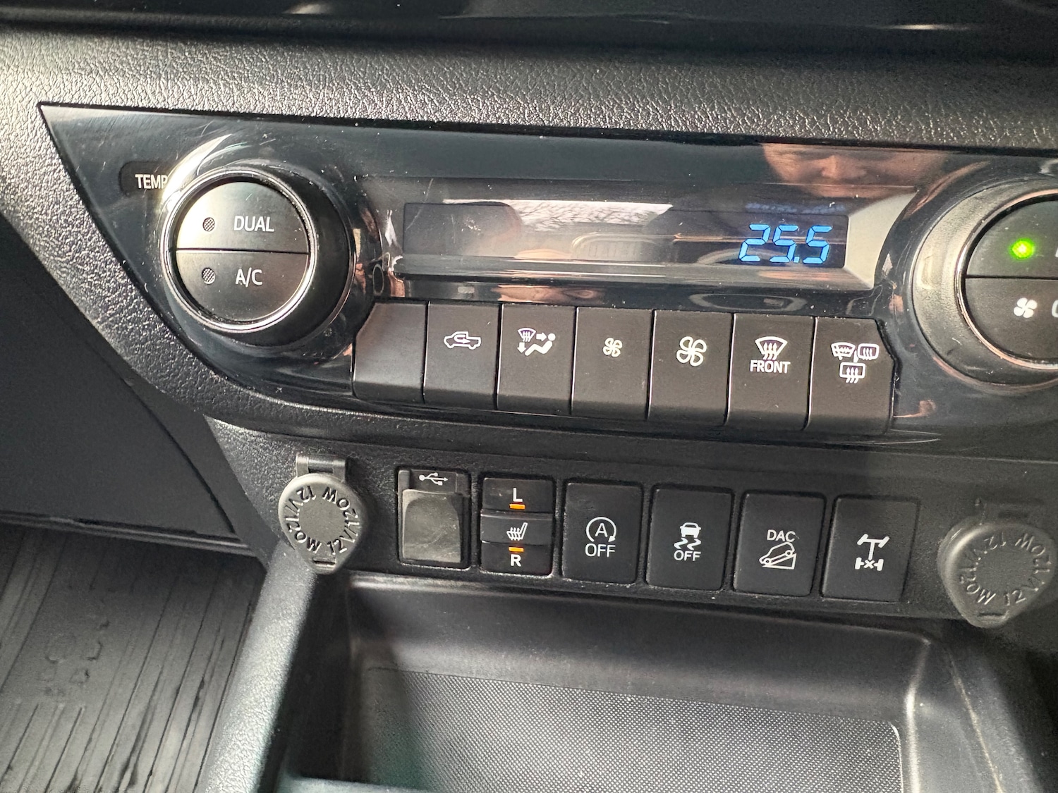 Used Toyota Hilux 2020 for sale - 77271494: Photo 15