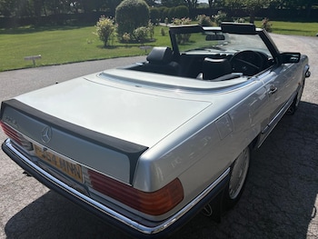 Used Mercedes-Benz SL 1988 for sale - 76287357: Photo