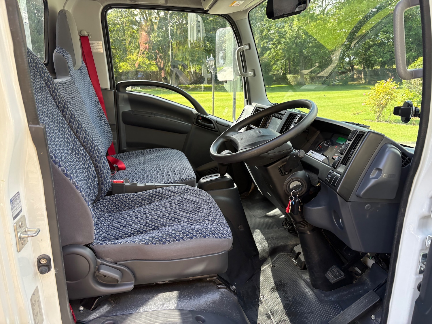 Used Isuzu Grafter 2024 for sale - 76287359: Photo 9