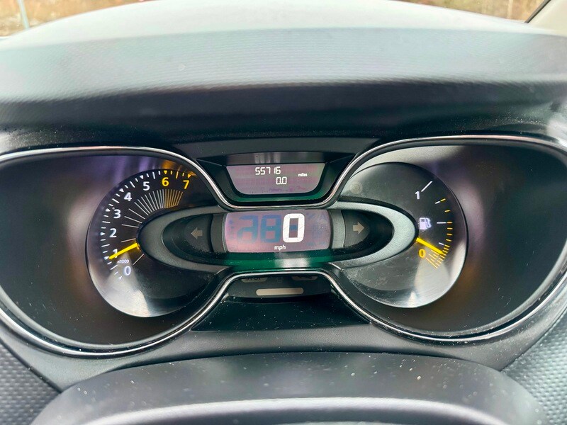 Used Renault Captur 2015 for sale - 77072876: Photo 19