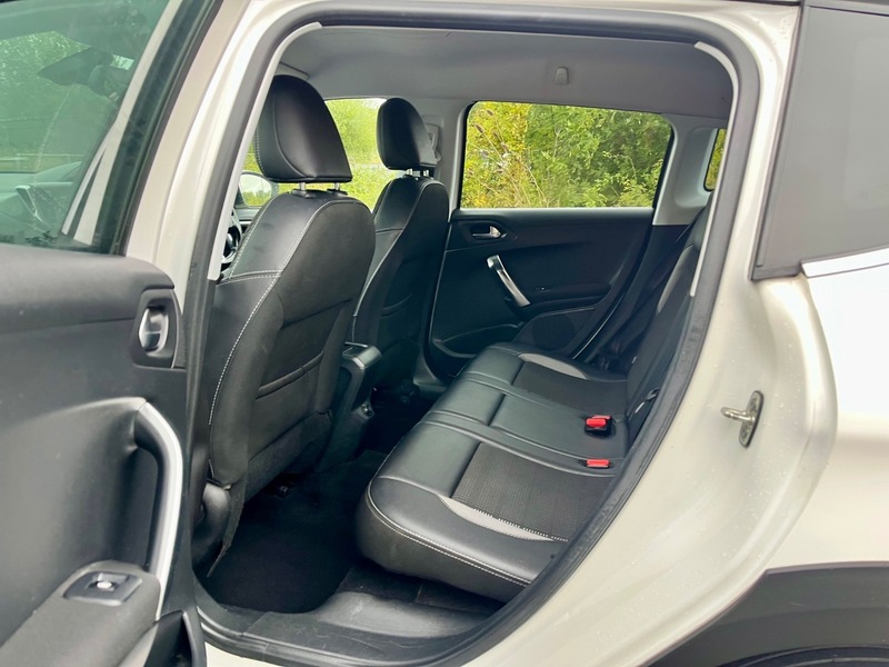 Used Peugeot 2008 2016 for sale - 75999204: Photo 13