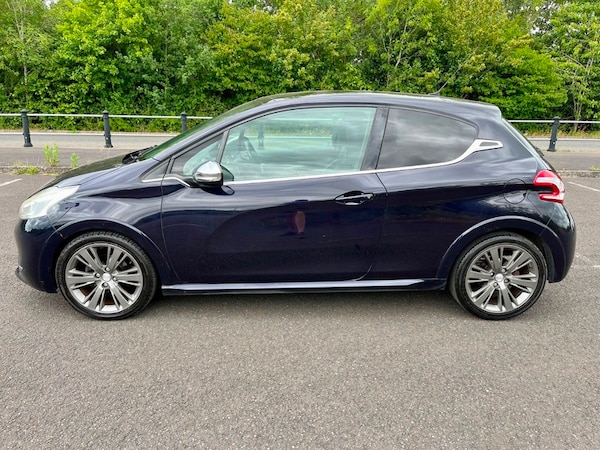 Used Peugeot 208 2014 for sale - 75078444: Photo 8