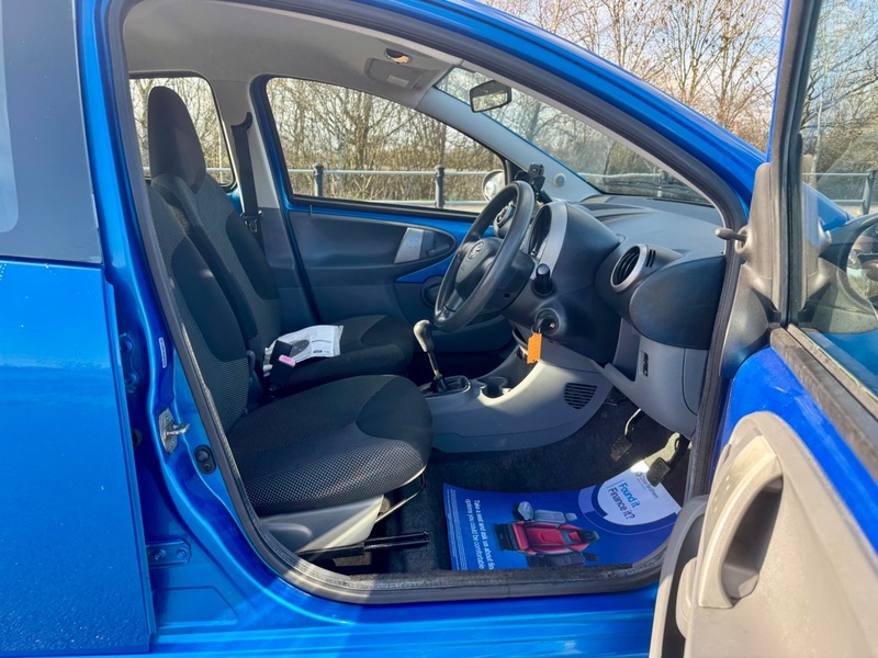 Used Toyota AYGO 2010 for sale - 77735355: Photo 8