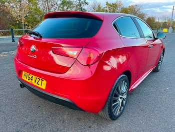 Used Alfa Romeo Giulietta 2014 for sale - 76418053: Photo