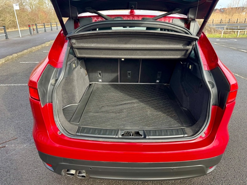 Used Jaguar F-Pace 2018 for sale - 77395020: Photo 14