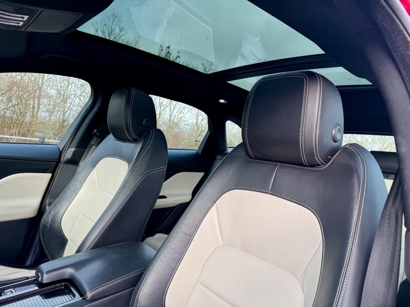 Used Jaguar F-Pace 2018 for sale - 77395020: Photo 22