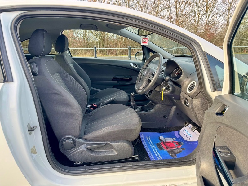 Used Vauxhall Corsa 2014 for sale - 77118303: Photo 9