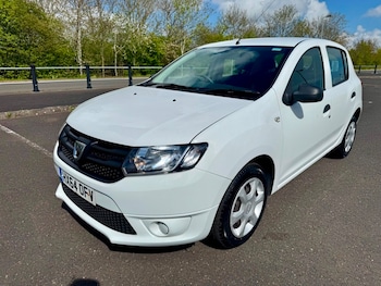 Used Dacia Sandero 2014 for sale - 78242178: Photo