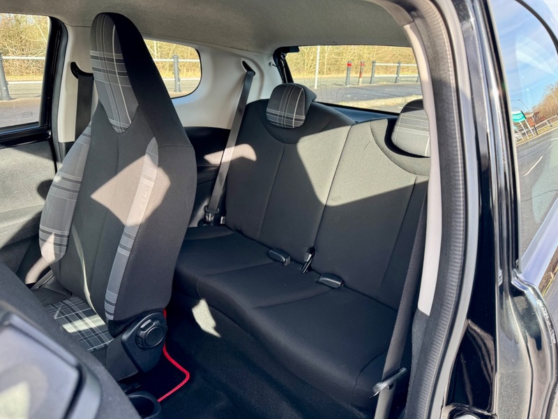 Used Peugeot 108 2016 for sale - 77395007: Photo 12