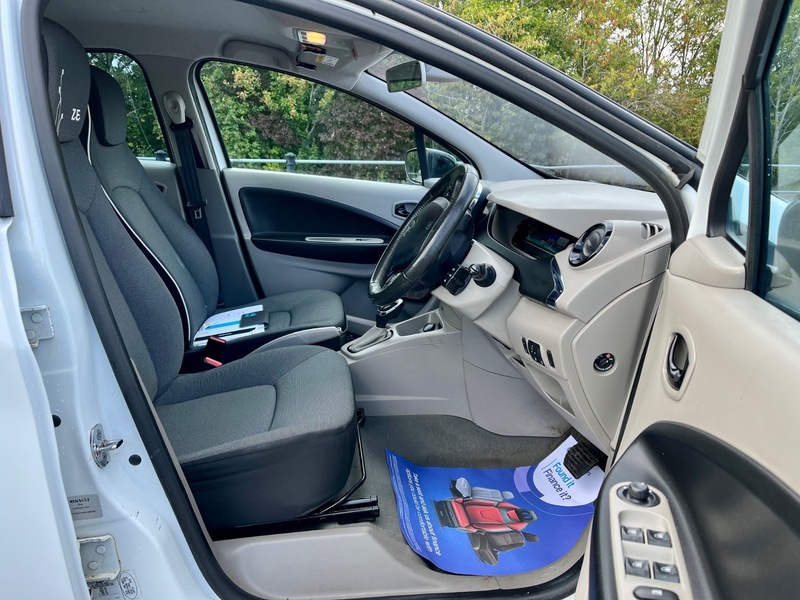 Used Renault Zoe 2014 for sale - 76536316: Photo 9