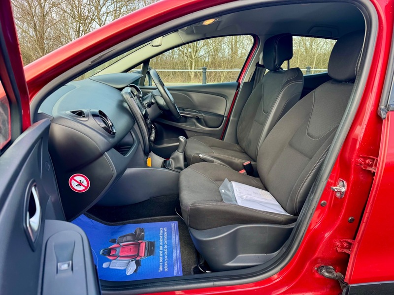 Used Renault Clio 2015 for sale - 77655893: Photo 10