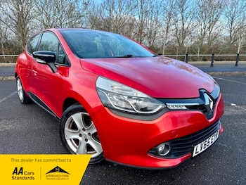 Used Renault Clio 2015 for sale - 77655893: Photo