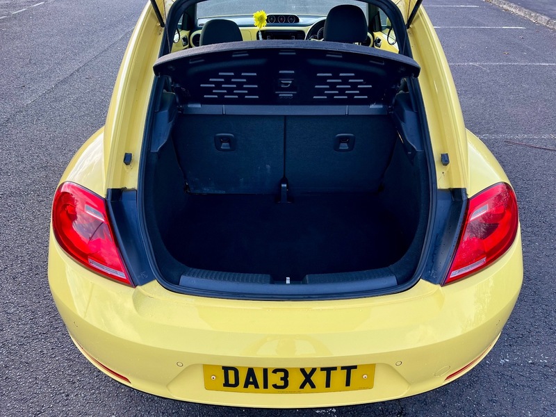 Used Volkswagen Beetle 2013 for sale - 76605340: Photo 14