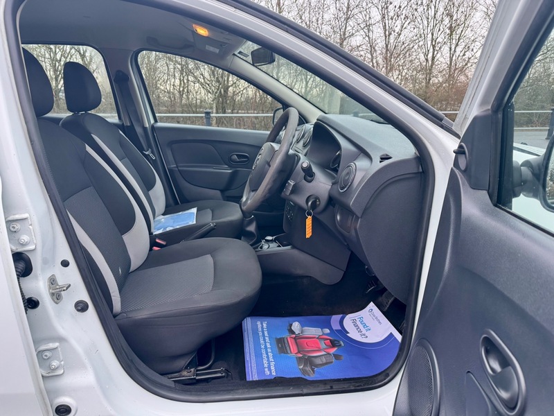 Used Dacia Sandero 2016 for sale - 77547910: Photo 9