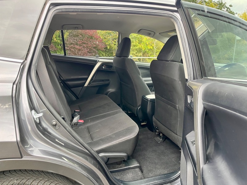 Used Toyota RAV4 2013 for sale - 76236327: Photo 11