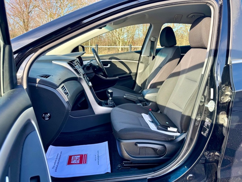 Used Hyundai i30 2017 for sale - 77227982: Photo 10