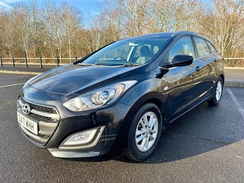 Used Hyundai i30 2017 for sale - 77227982: Photo