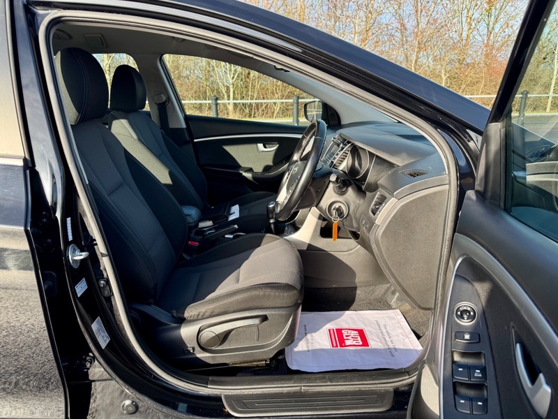 Used Hyundai i30 2017 for sale - 77227982: Photo 9