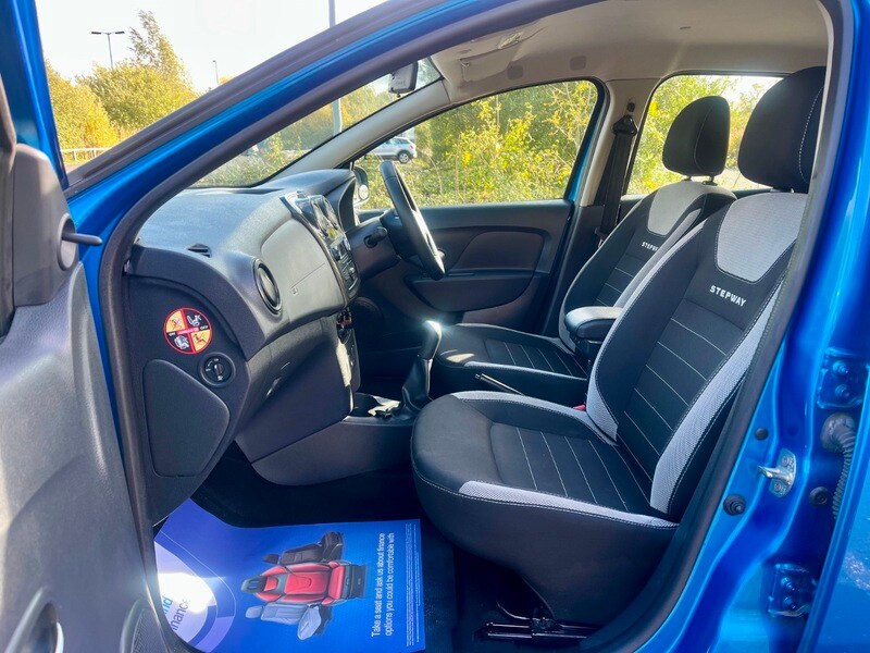 Used Dacia Sandero Stepway 2018 for sale - 76346171: Photo 10