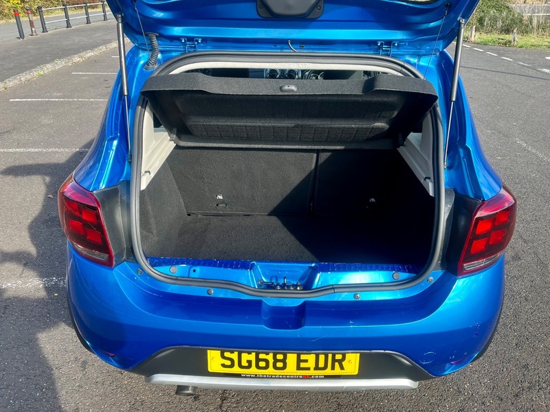 Used Dacia Sandero Stepway 2018 for sale - 76346171: Photo 14