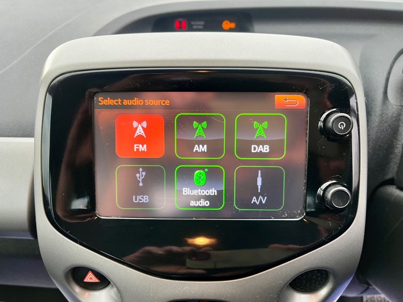 Used Peugeot 108 2017 for sale - 76950901: Photo 13