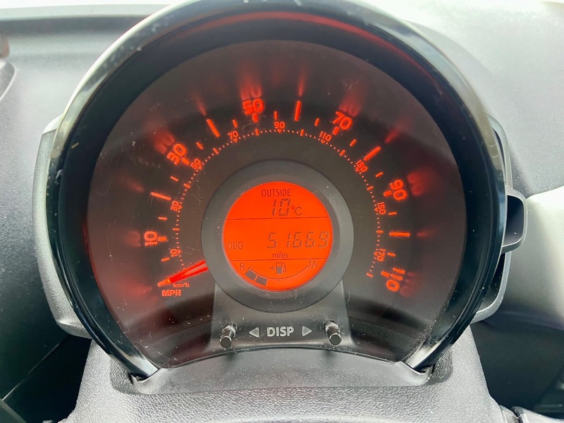 Used Peugeot 108 2017 for sale - 76950901: Photo 16