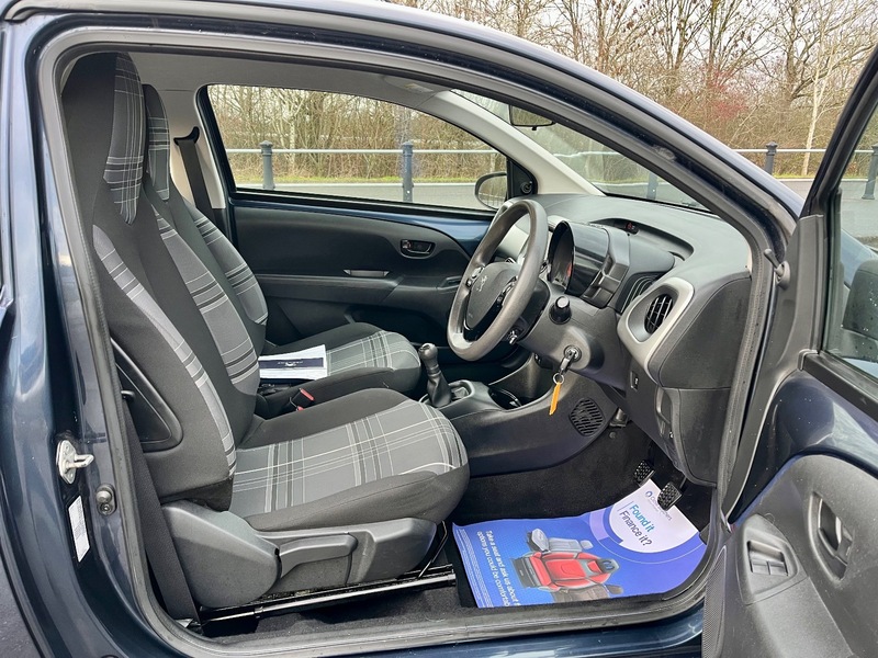 Used Peugeot 108 2017 for sale - 76950901: Photo 9