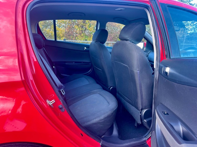 Used Hyundai i20 2013 for sale - 76368390: Photo 12