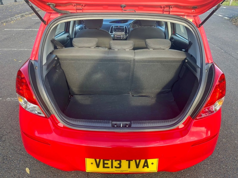 Used Hyundai i20 2013 for sale - 76368390: Photo 14
