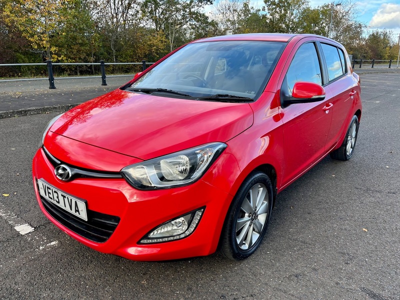 Used Hyundai i20 2013 for sale - 76368390: Photo 3